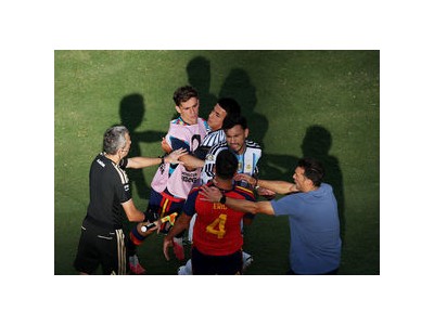 아르헨티나 선수들 월드컵 결승전 후 난투극에 FIFA 철퇴 조사 중